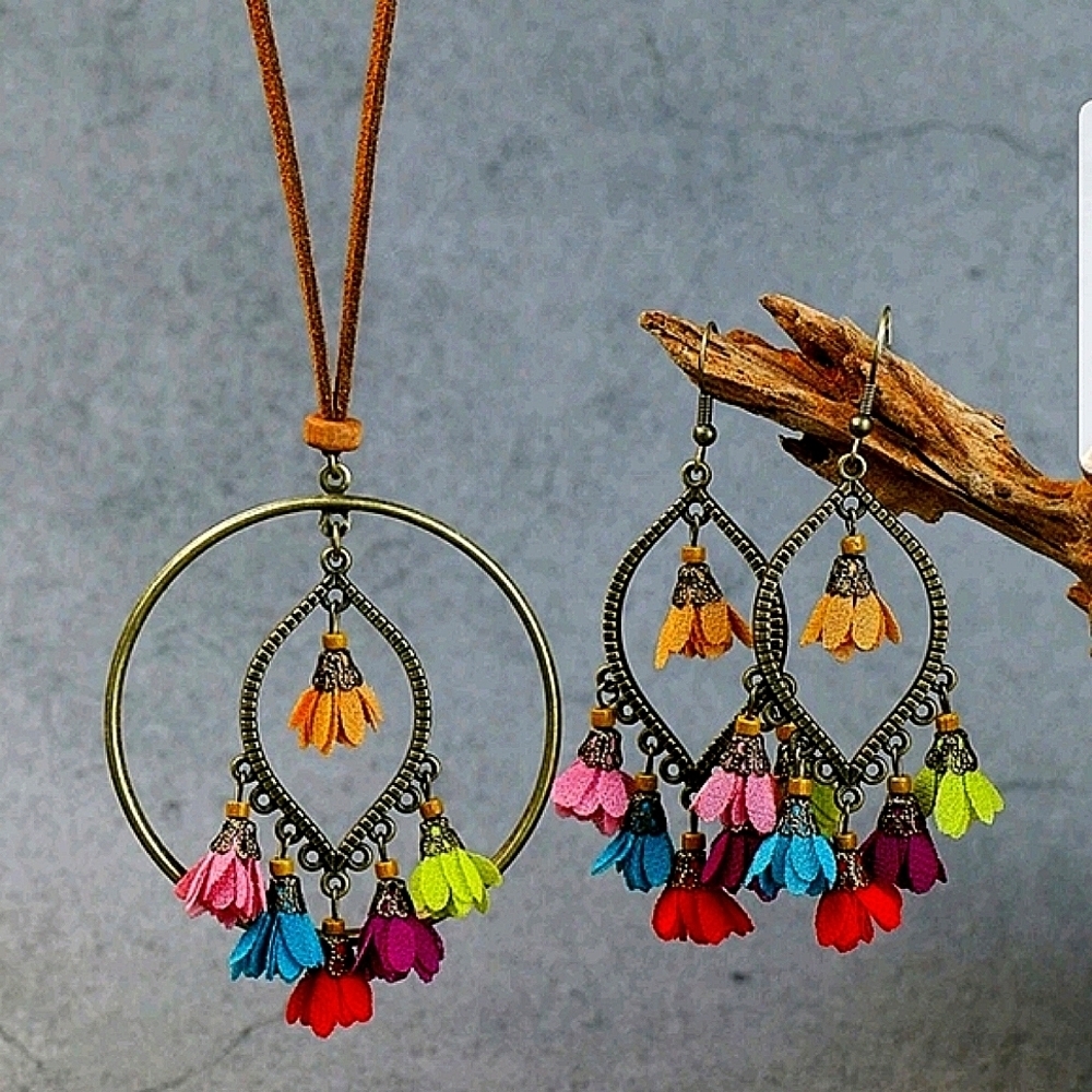 💖 Emery Rose Fabric Flower Charm Necklace Set